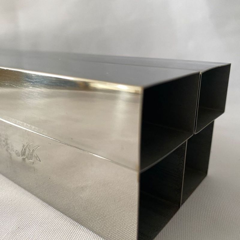 201 304 Laser Cutting Steel Pipe Seamless Decorative CNC Laser Pipe Cutter